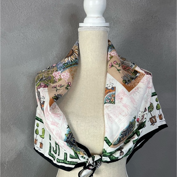 90s silk large scarf 100% silk Nicole Miller - Picture 3 of 8